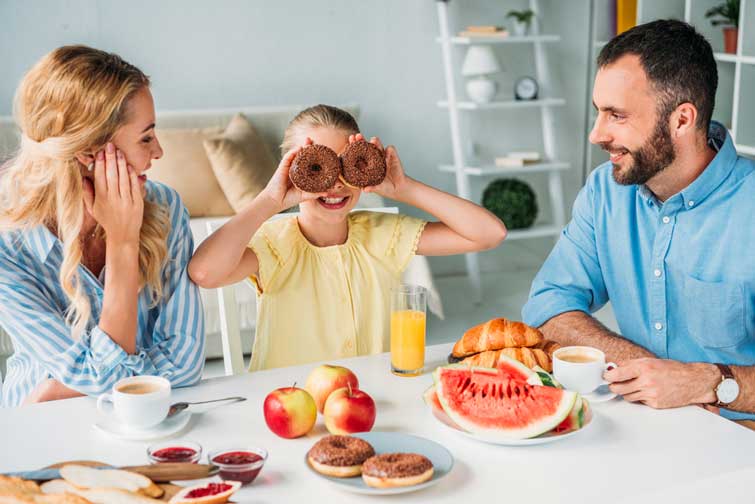 Giữ nhịp ăn uống hợp lý trong những ngày sum họp